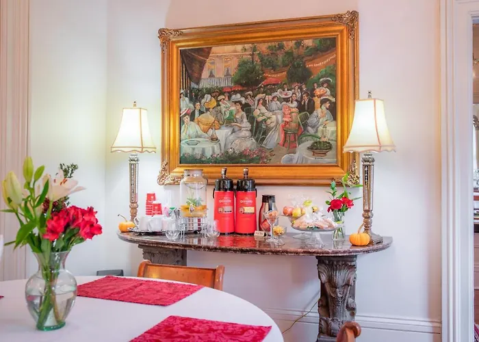 Justine Inn Savannah
