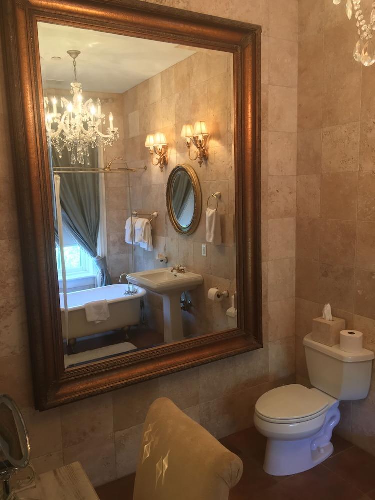 Justine Bed & Breakfast Savannah